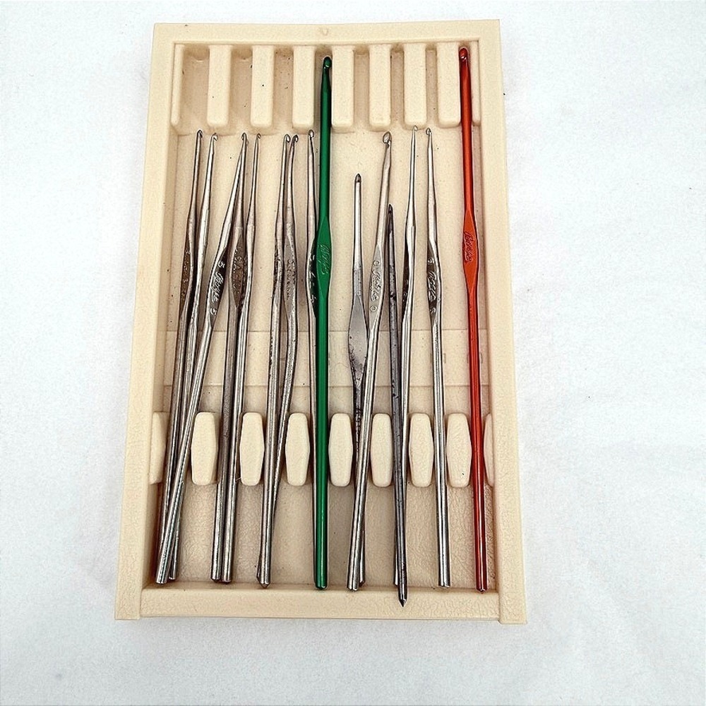 Boye Crochet Hook Set VTG Metal Aluminum Steel Crafting Tools Mixed Set 15pc